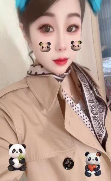 琳琳的照片