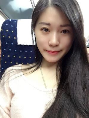 张婉仪的照片