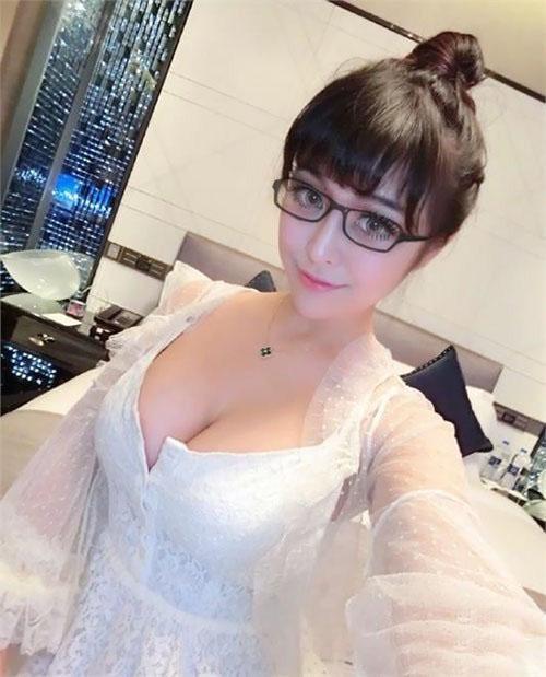 魅力雪夫人的照片