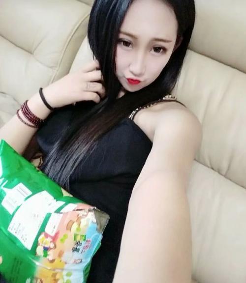 小仙女日常很沙雕的照片