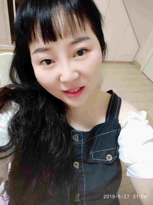 安分小女子的照片