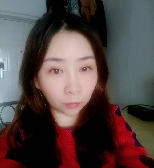 妩媚百合花的照片