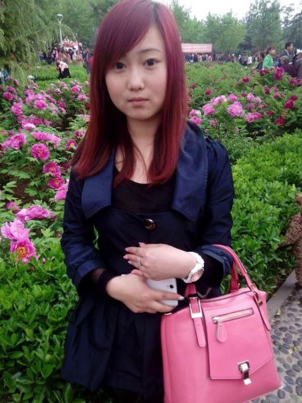 青春亮妹的照片