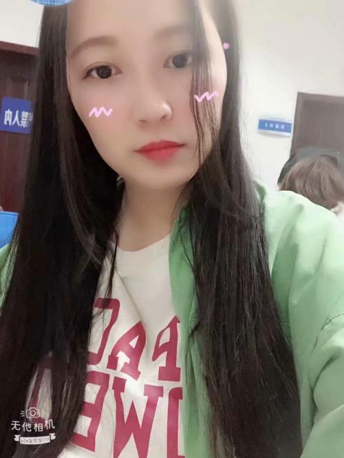 赵小小小薇的照片