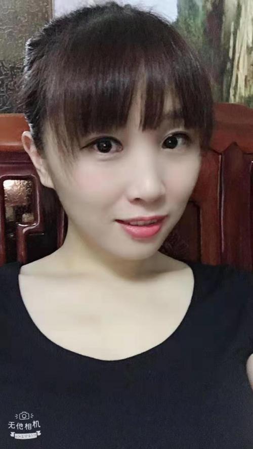 丫头快乐的照片