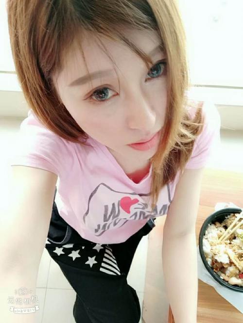可乐妹的照片