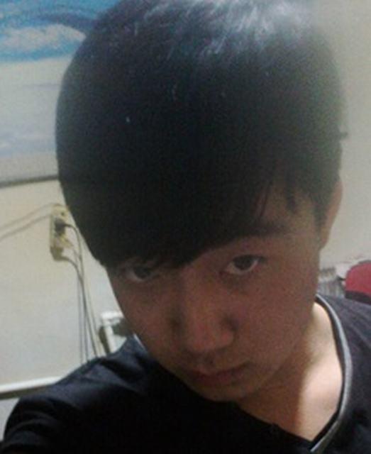 南京小男生的照片