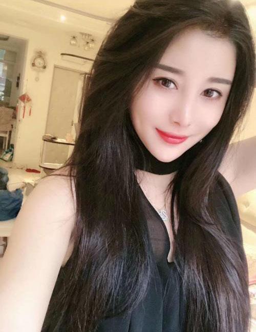 萌萌的女孩的照片