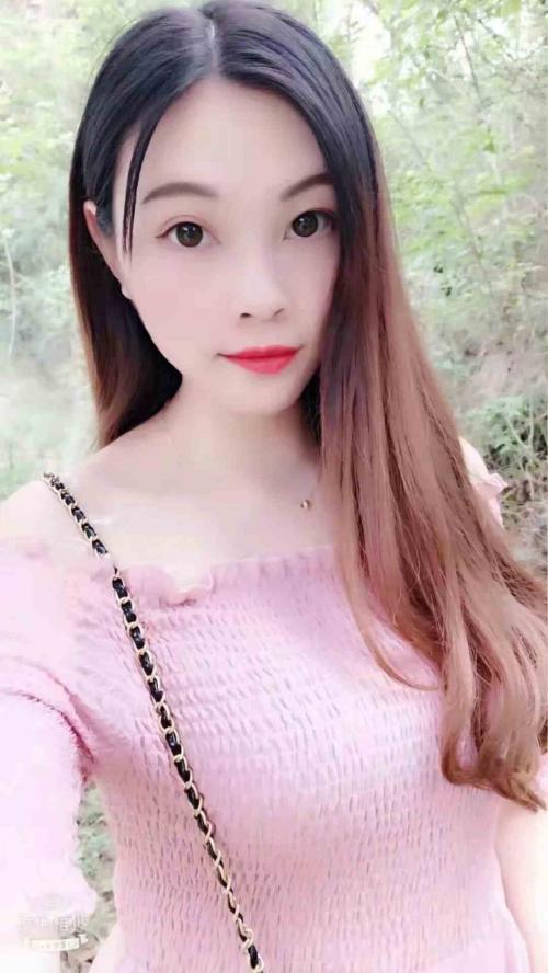 粉色的心的照片