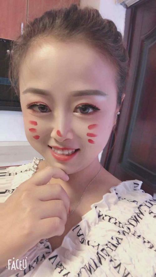 小女子的照片