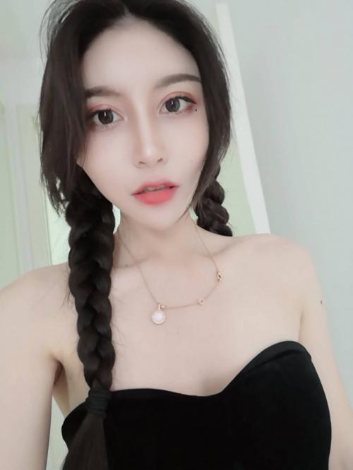 刘西我爱你的照片