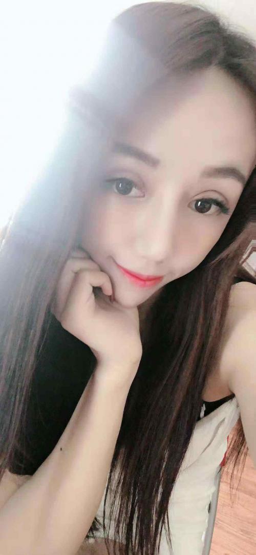 烈焰红唇的照片