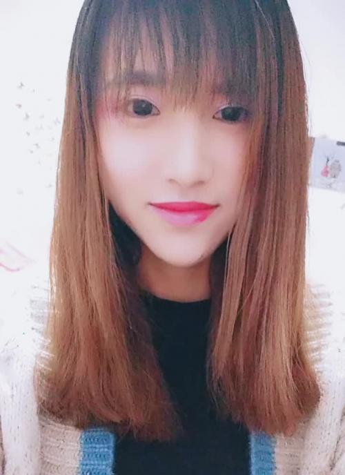 柚茶短裙的照片