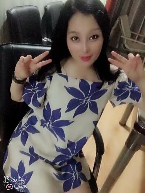 艳艳的照片