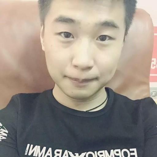 王浩臣的照片