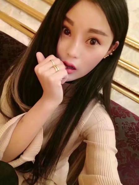 Ikun的照片