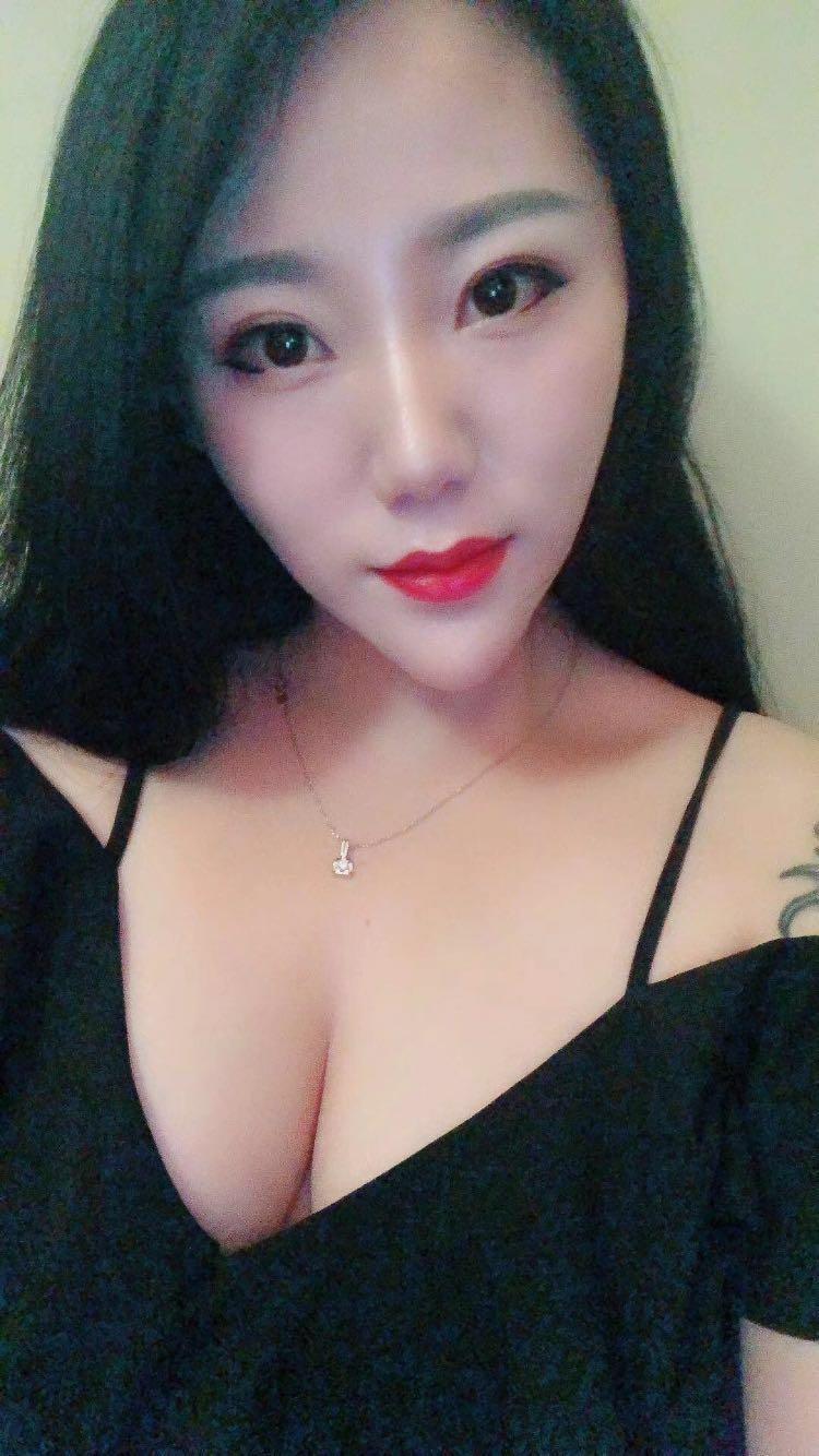 小茜的照片