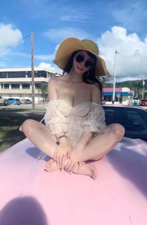 澎湃小妞的照片