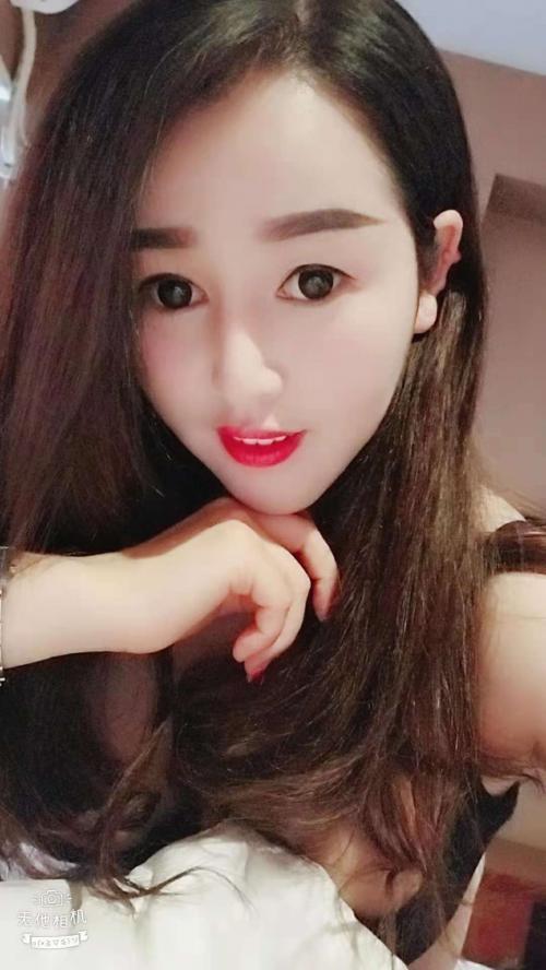 天使芷若的照片