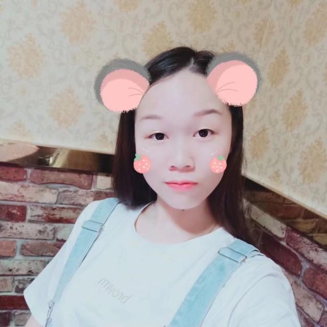 若年的照片