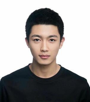 李馨的照片