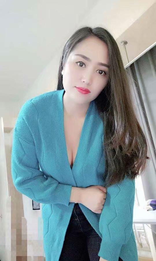 夜雨晨露的照片