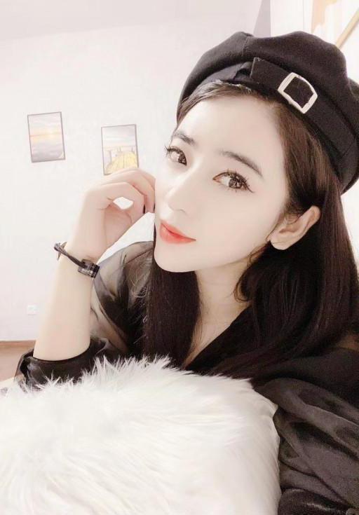 星系女孩的照片