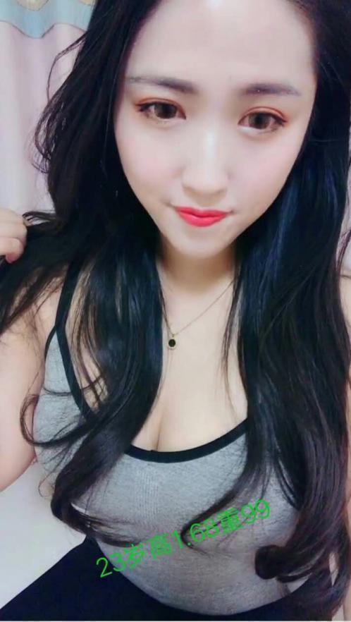 彤彤的照片