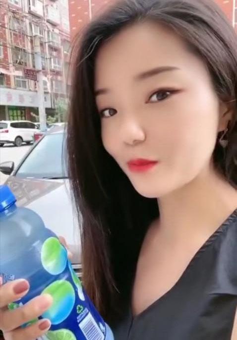 蜜桃朵朵的照片