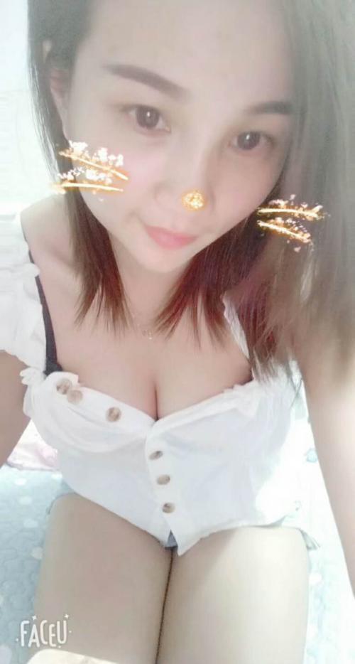 明敏的照片