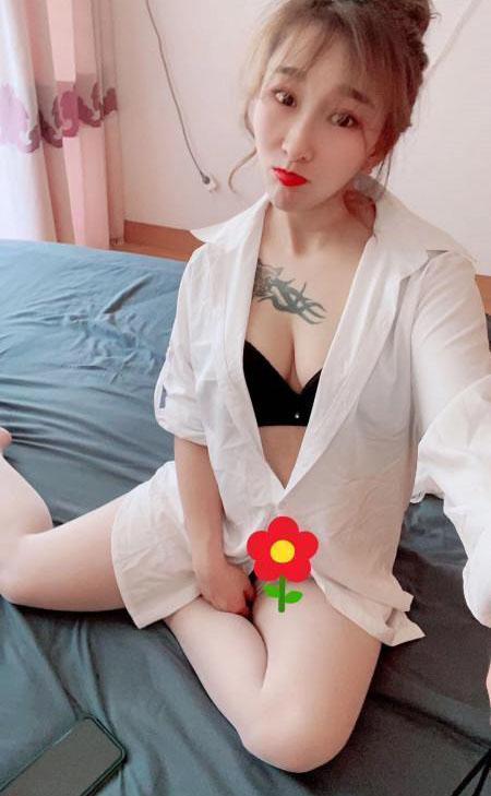 淡淡简单的照片