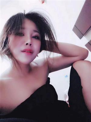 DJ朵朵的照片