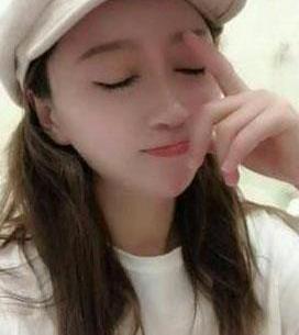 伊人孤独的照片