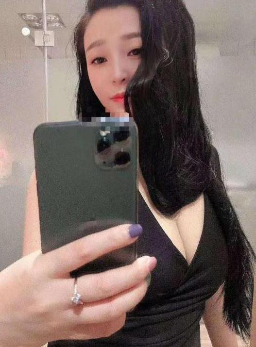玲玲的照片