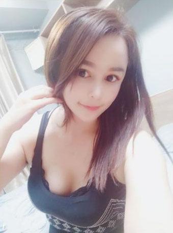 小小美女亲的照片