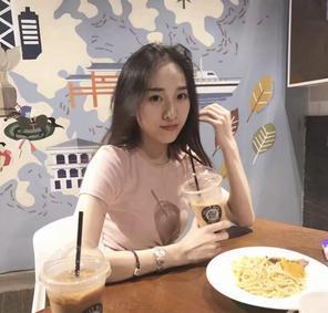 慕兰的照片