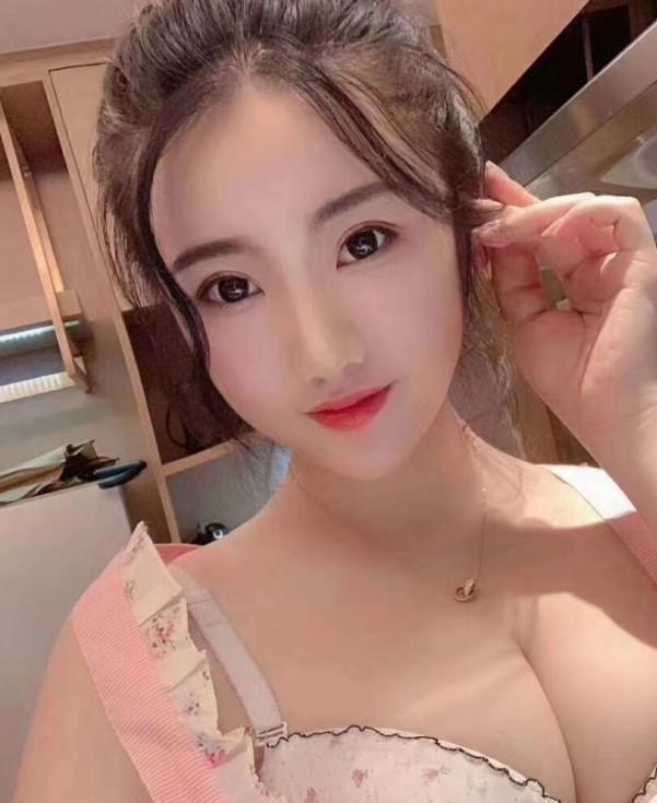 丫头的照片