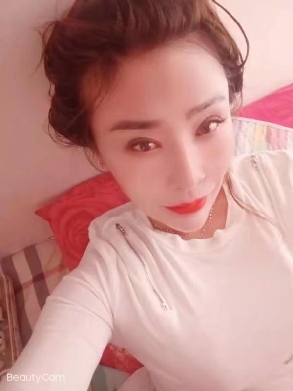 丽丽的照片