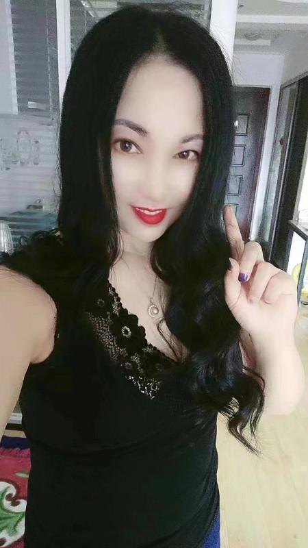 小艾莉吖的照片