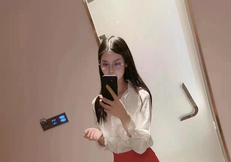 红唇留香的照片