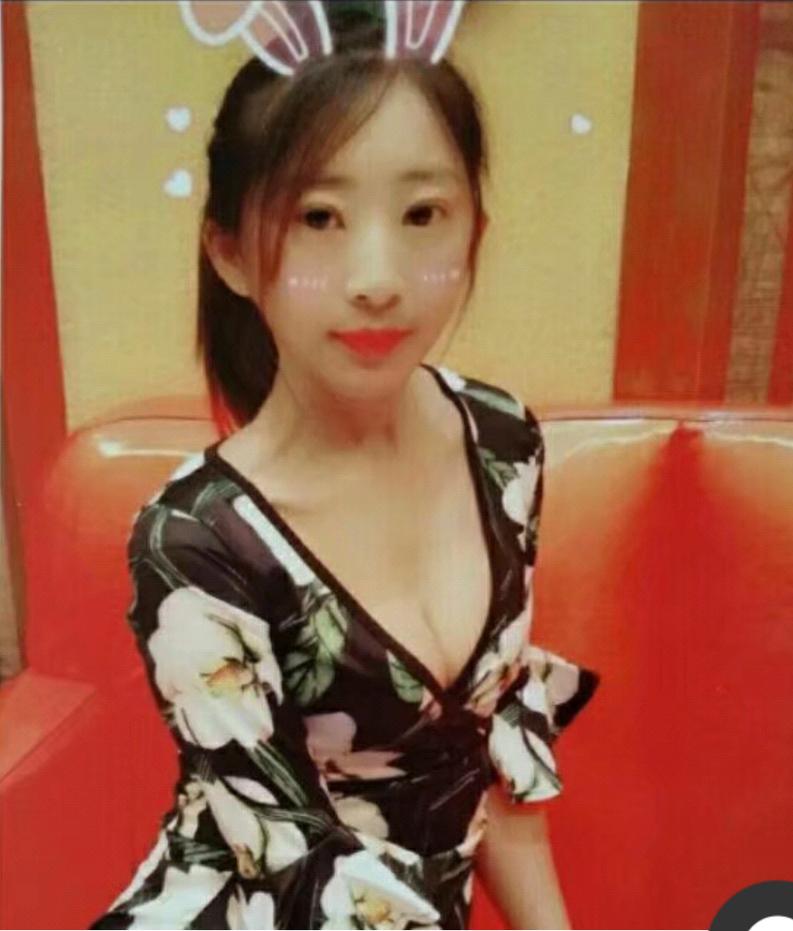 玲子的照片