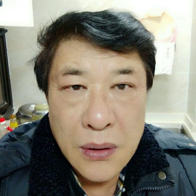 魏和岼的照片