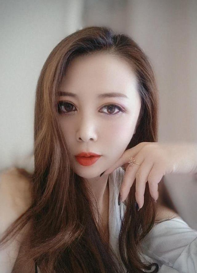 安娜的照片