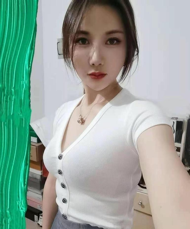 小艾的照片