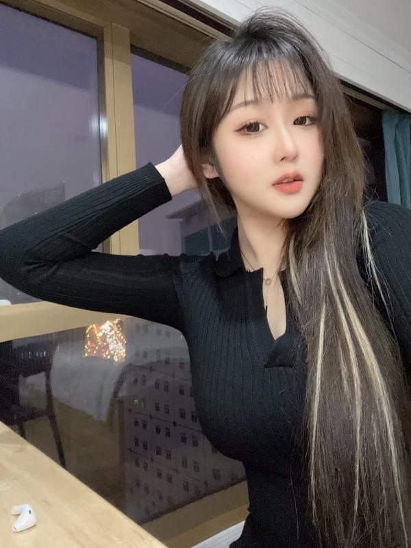 忧郁女孩的照片