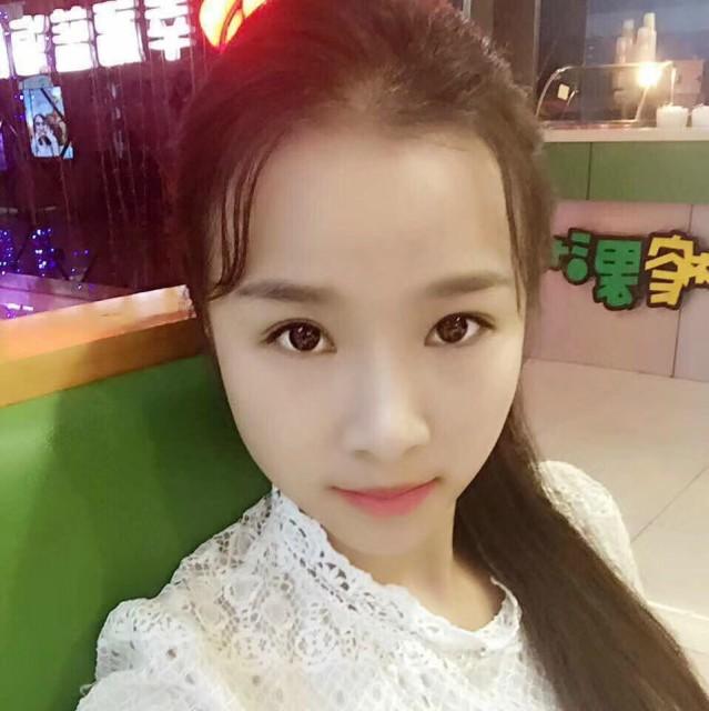 心碎的丫头的照片