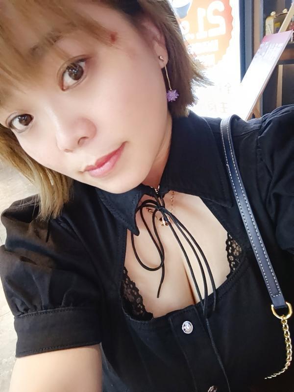 姓女名王的照片
