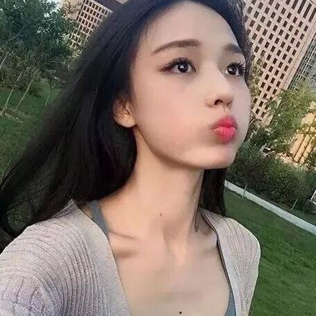 越来越爱飞的照片