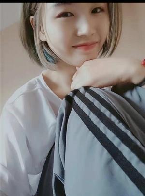 啦啦萌萌的照片