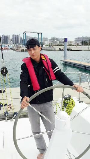 沦陷缠绵的照片